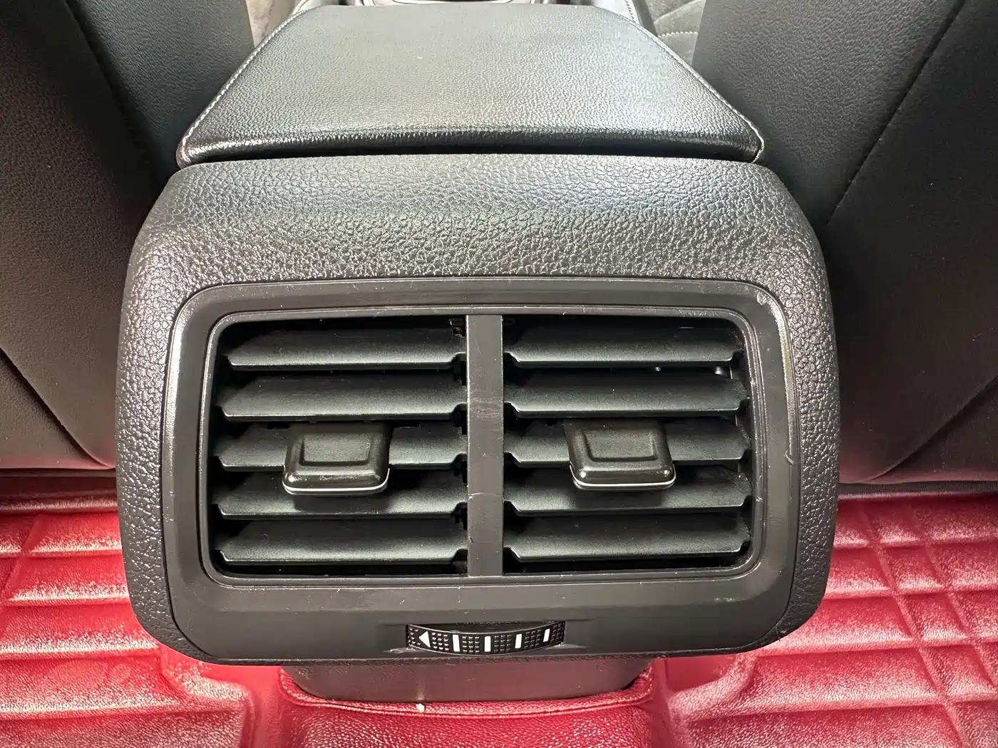 Photo 14 - Volkswagen Golf