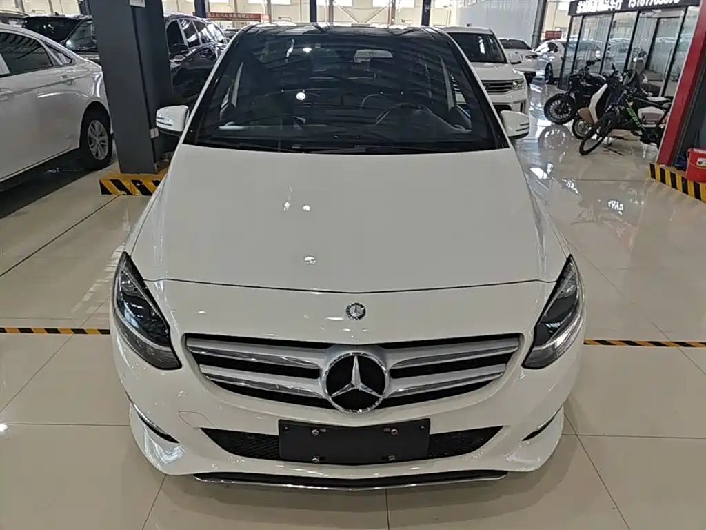 Mercedes-Benz B-Class 2015 B 200 Dynamic фото 3