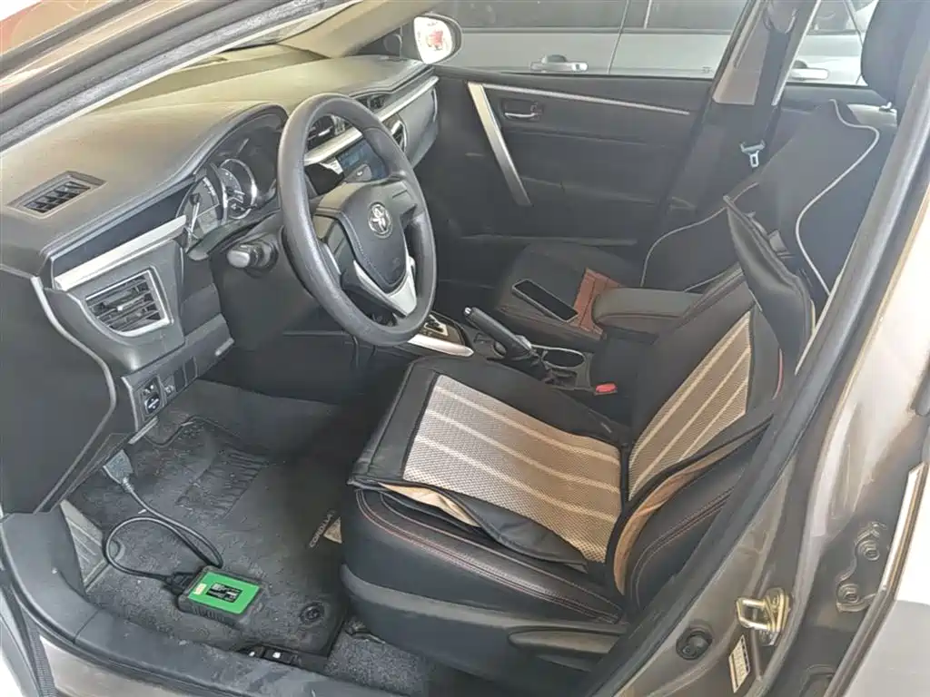 Toyota Corolla 2017 Facelift 1.6L S-CVT GL фото 15