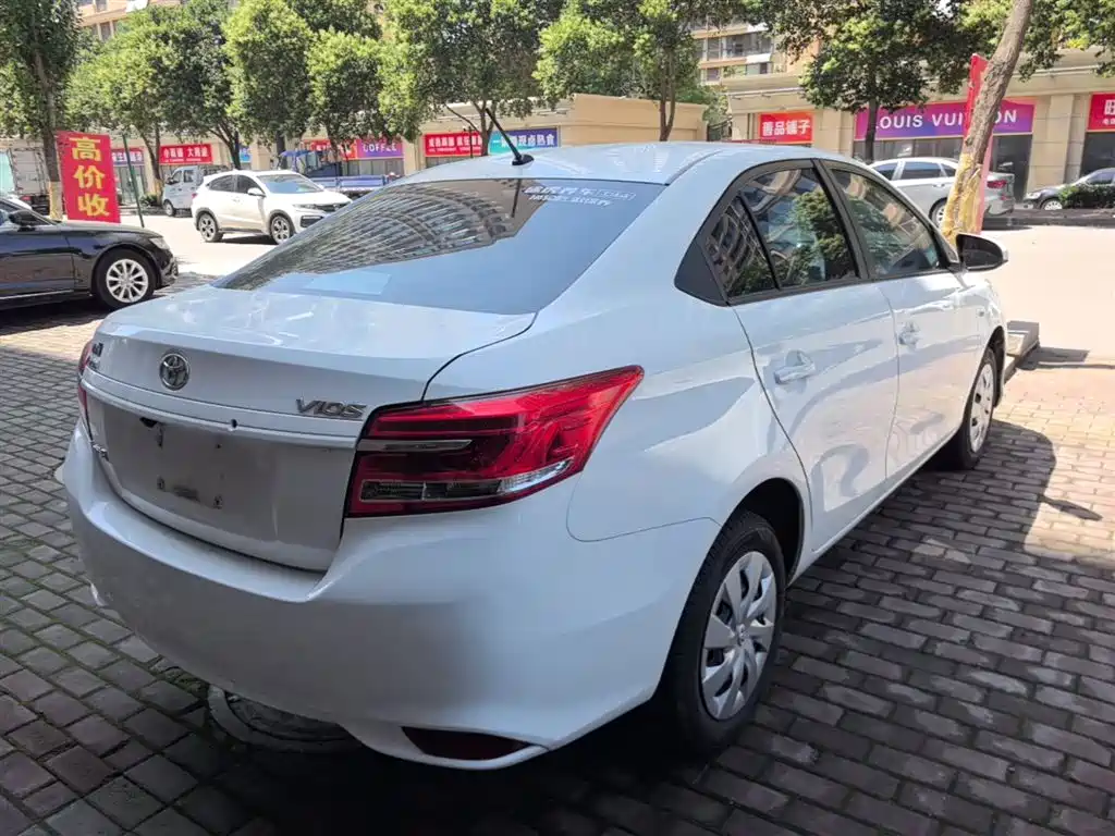 Toyota Vios 2017 1.5L CVT Pioneer фото 7
