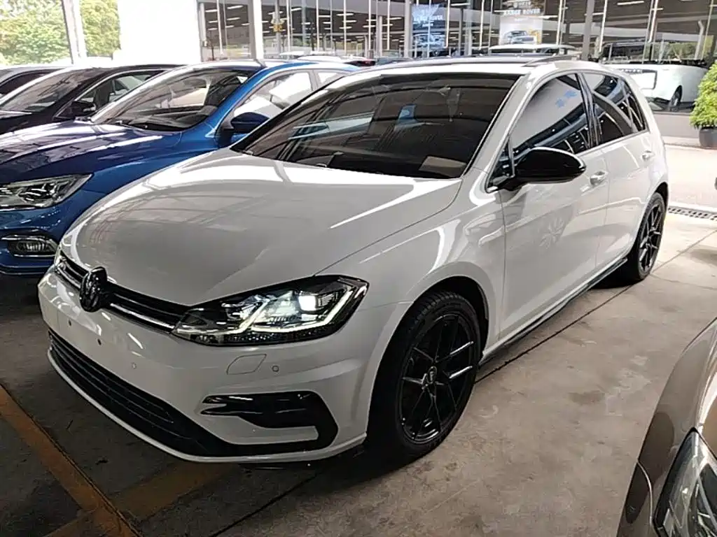 صورة 2 - Volkswagen Golf