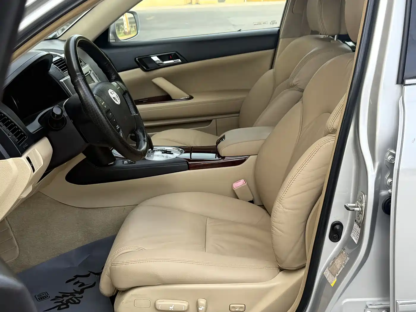 Toyota Reiz 2008 2.5S Special Commemorative Edition фото 17