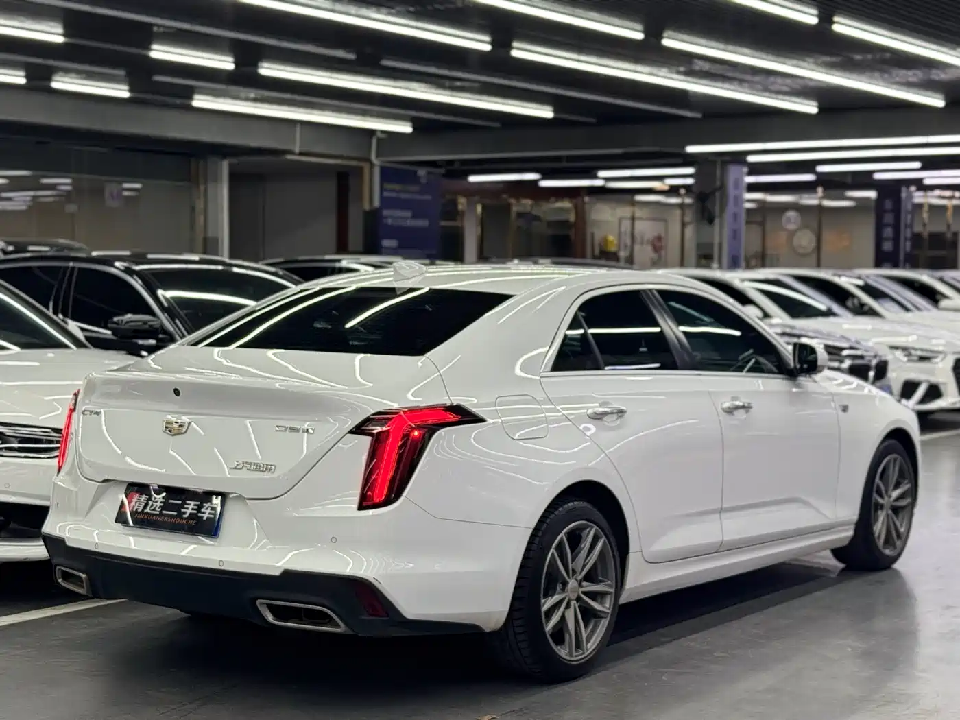 CADILLAC CT4