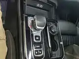 Фото 14 - Hongqi H9
