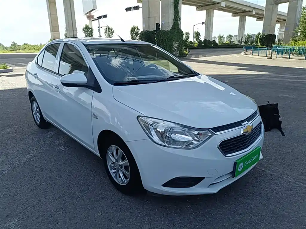 Chevrolet Sail 2015 Sail 3 1.5L Manual Ideal Sunroof Edition фото 4