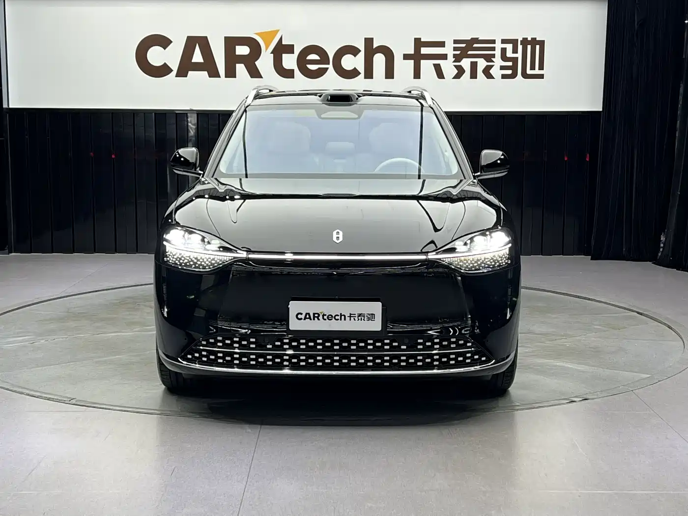 AITO Wenjie AITO M9 2024 Model Extended Range Ultra Edition 52kWh 5-Seater фото 3