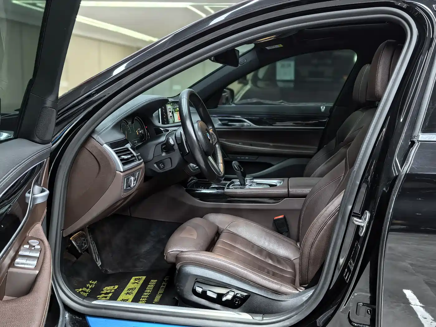 BMW 7 Series 2018 730Li Leading Type M Sport Package фото 10