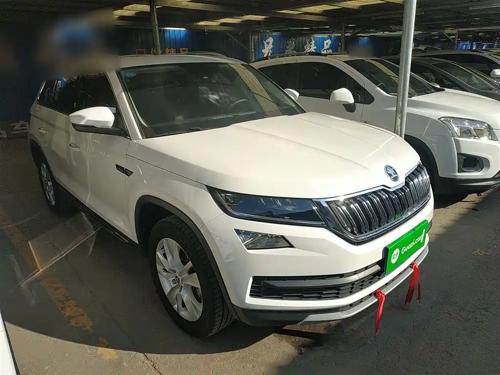 Škoda Kodiaq 2017 TSI330 7-seater 2WD Luxury Edition фото 4