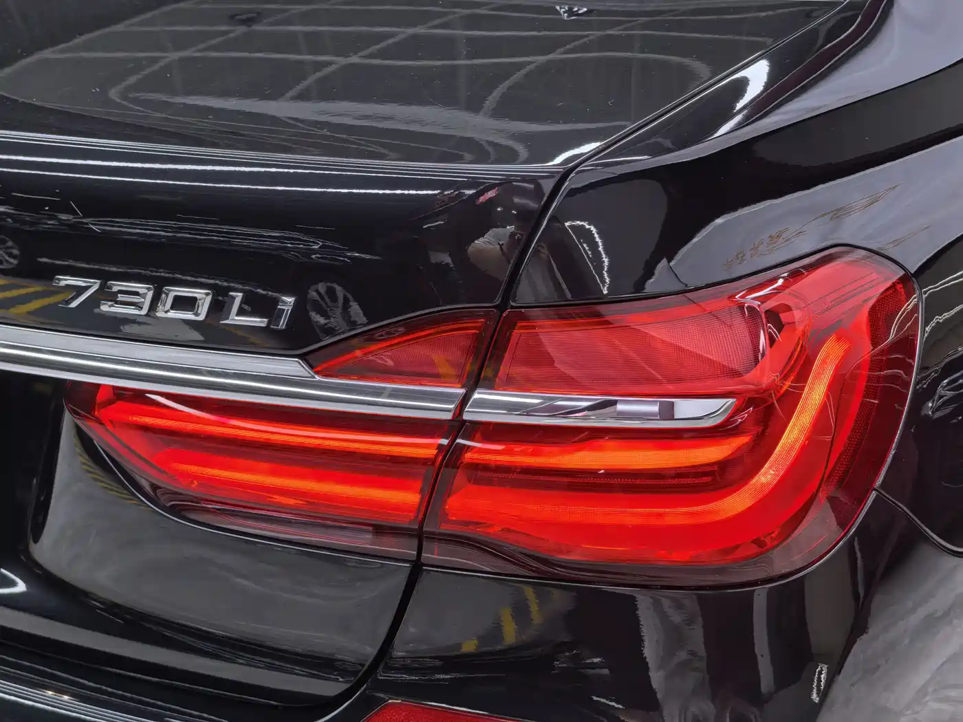BMW 7 Series 2018 730Li Leading Type M Sport Package фото 32