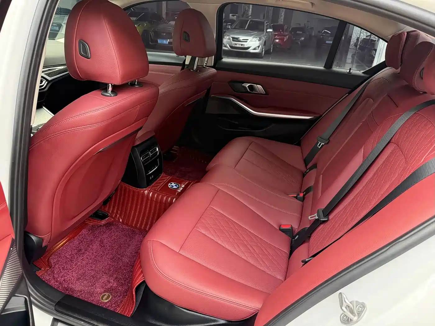 BMW i3 2024 eDrive 40 L Night Sport Package фото 11