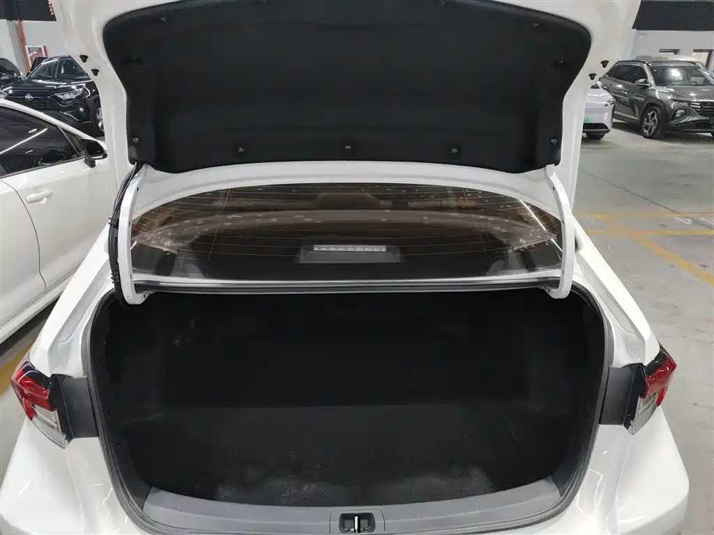 Toyota Corolla 2022 1.2T S-CVT Pioneer PLUS Edition фото 19