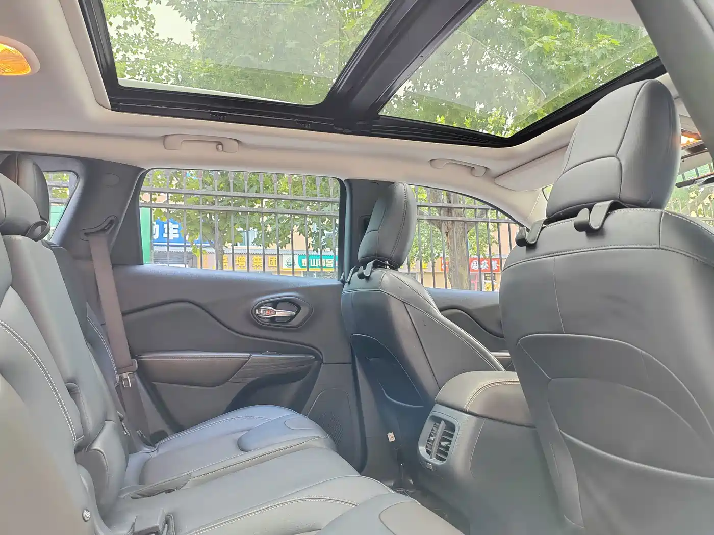 Jeep Cherokee 2021 2020 2.0L 2WD Classic Sport Edition
