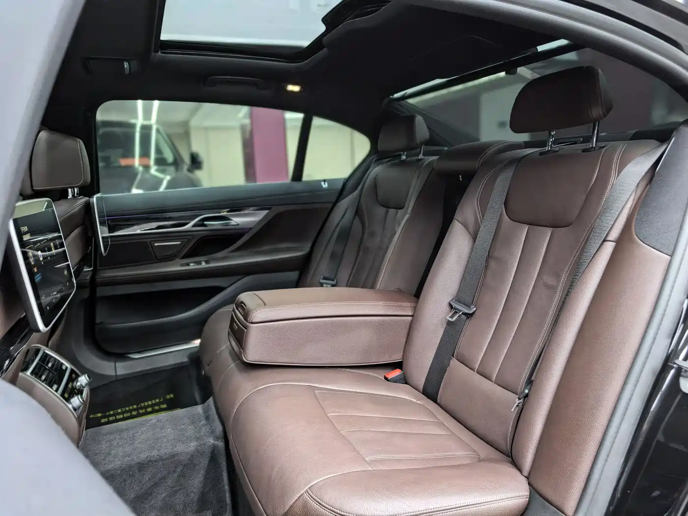 BMW 7 Series 2018 730Li Leading Type M Sport Package фото 28