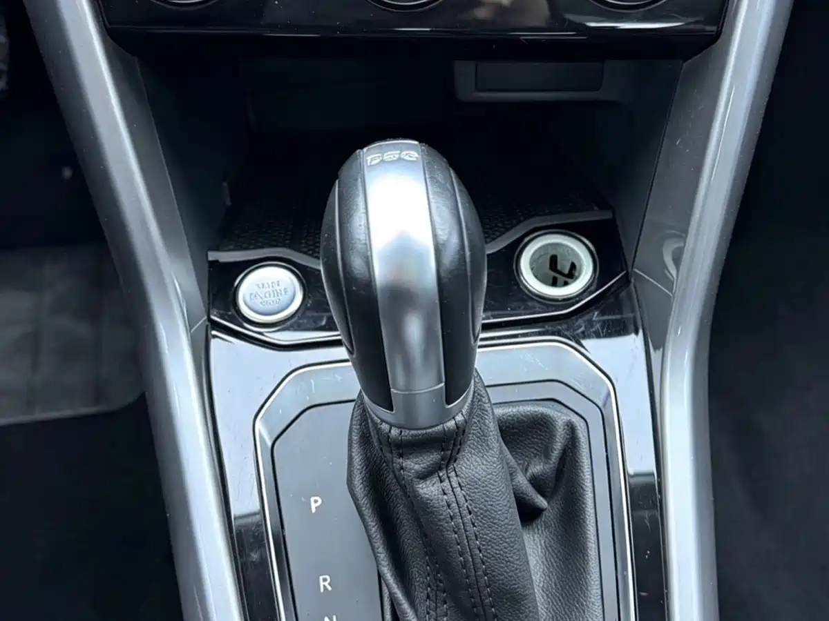 Volkswagen T-ROC 2022 280TSI DSG 2WD Elite PLUS фото 8