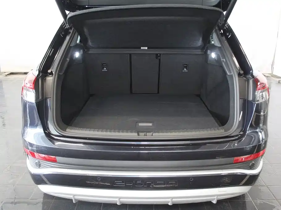 Audi Q4 e-tron 2024 40 e-tron Creation Edition фото 7