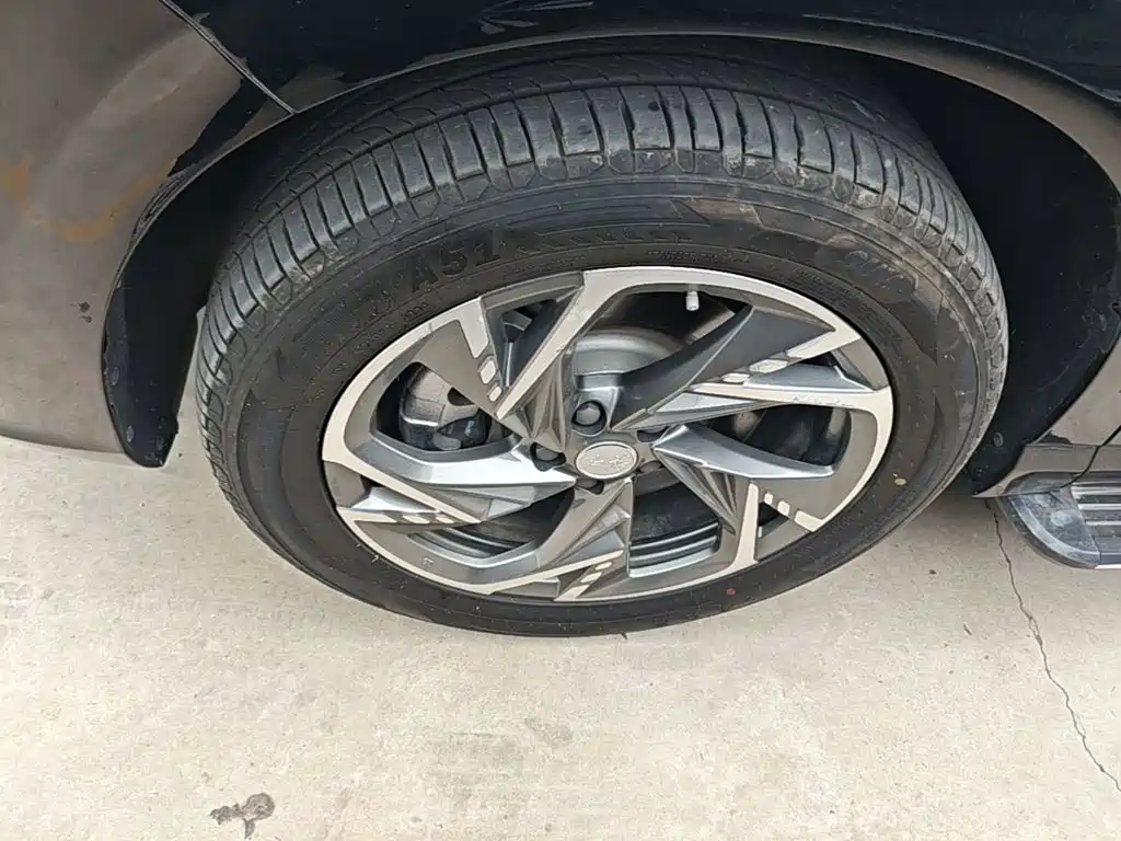 Hongqi HS3 PHEV 2024 2024 PHEV 115km Power Edition