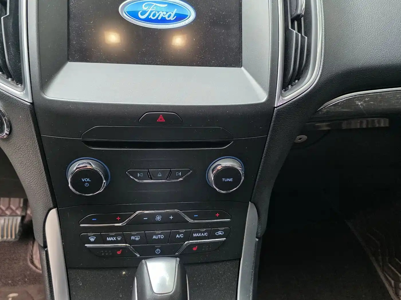 Ford Edge 2017 2016 EcoBoost 245 2WD Luxury 7-Seater