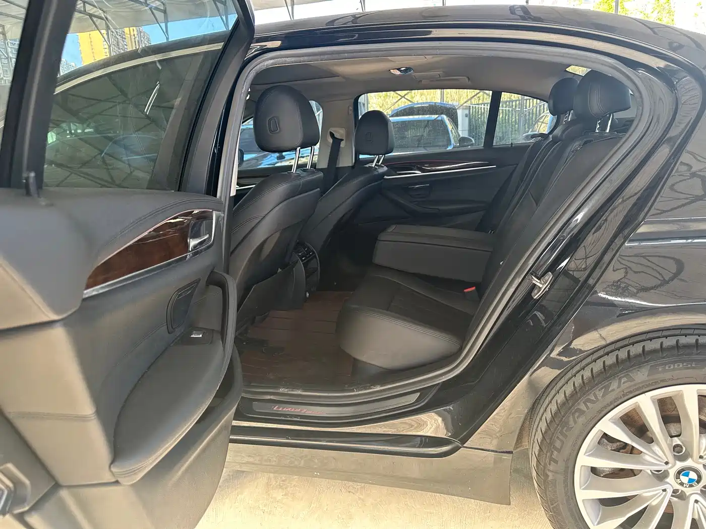 BMW 5 Series 2018 525Li Luxury Package фото 21