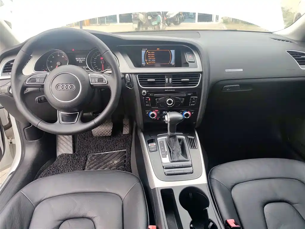 Audi A5 (Import) 2014 Sportback 45 TFSI фото 6