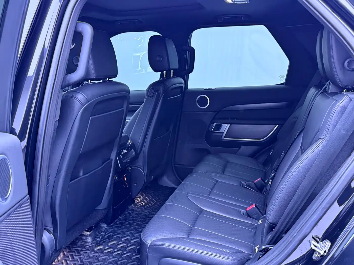 Land Rover Discovery 2019 3.0 SC V6 SE фото 8