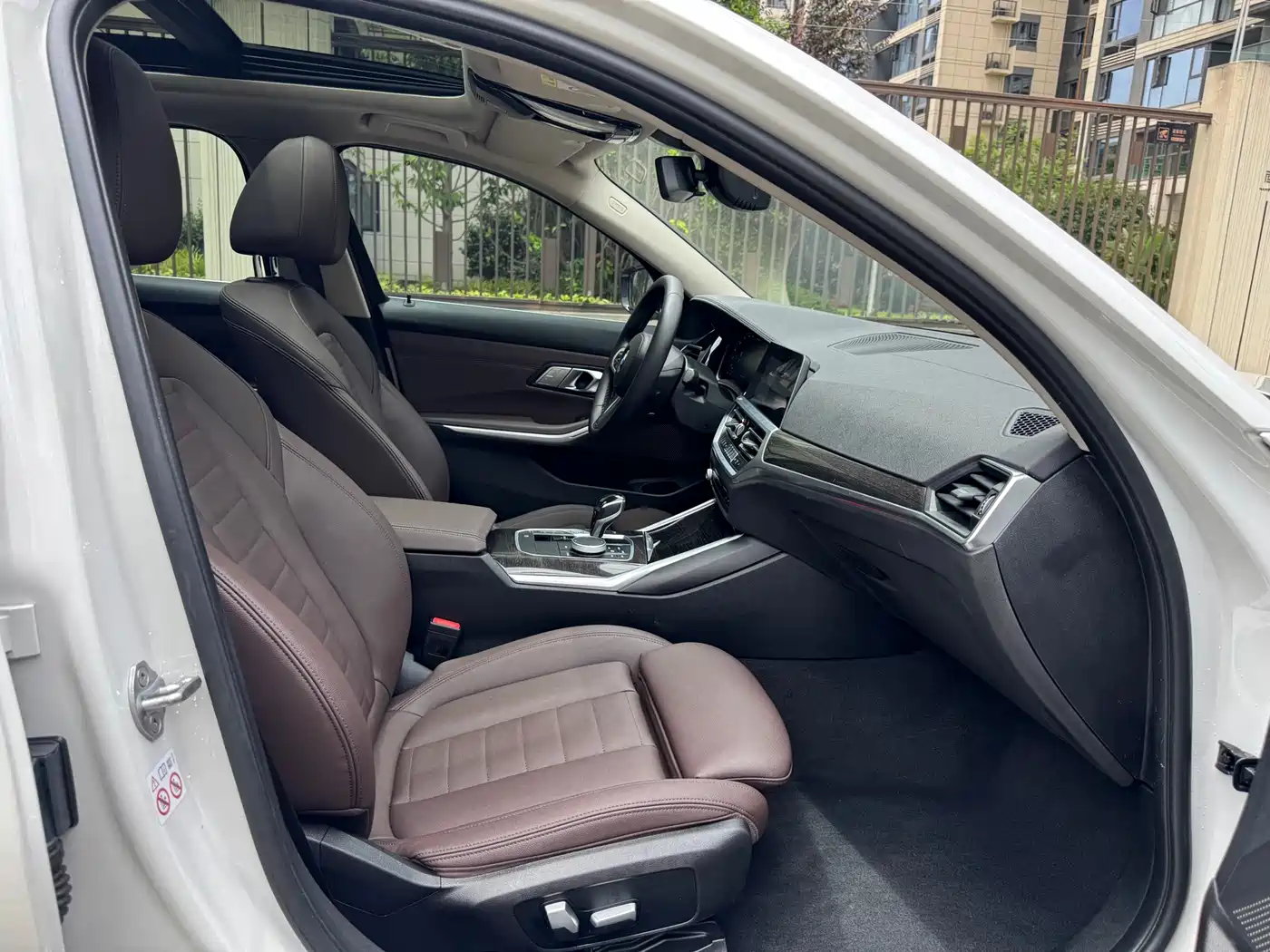 BMW 3 Series 2020 325Li M Sport Package фото 24