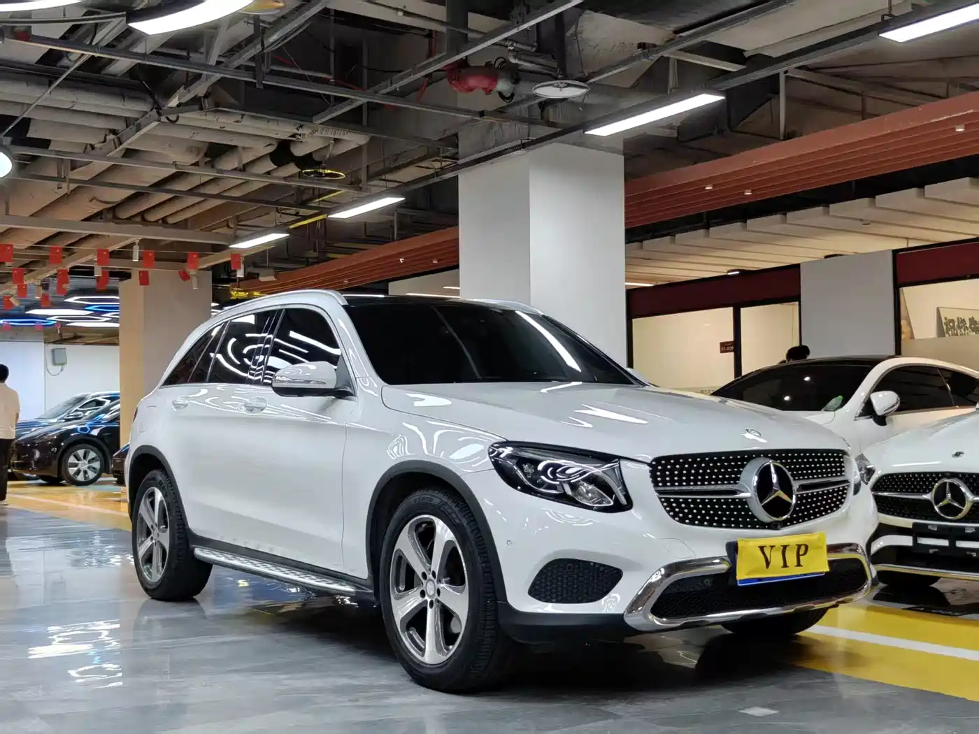 Mercedes-Benz GLC 2016 GLC 260 4MATIC Luxury фото 3