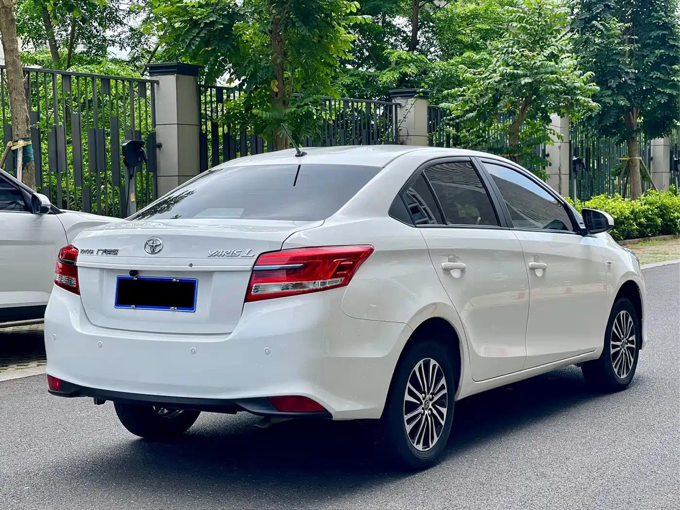 Toyota YARiS L Zhi Xiang 2021 1.5L CVT Leading Edition фото 9