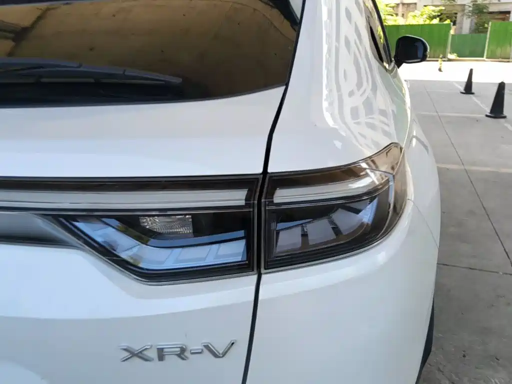 Фото 8 - Honda XR-V