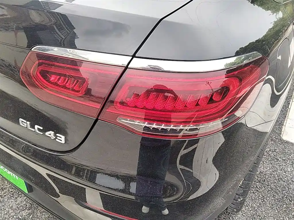 MERCEDES-BENZ GLC COUPE