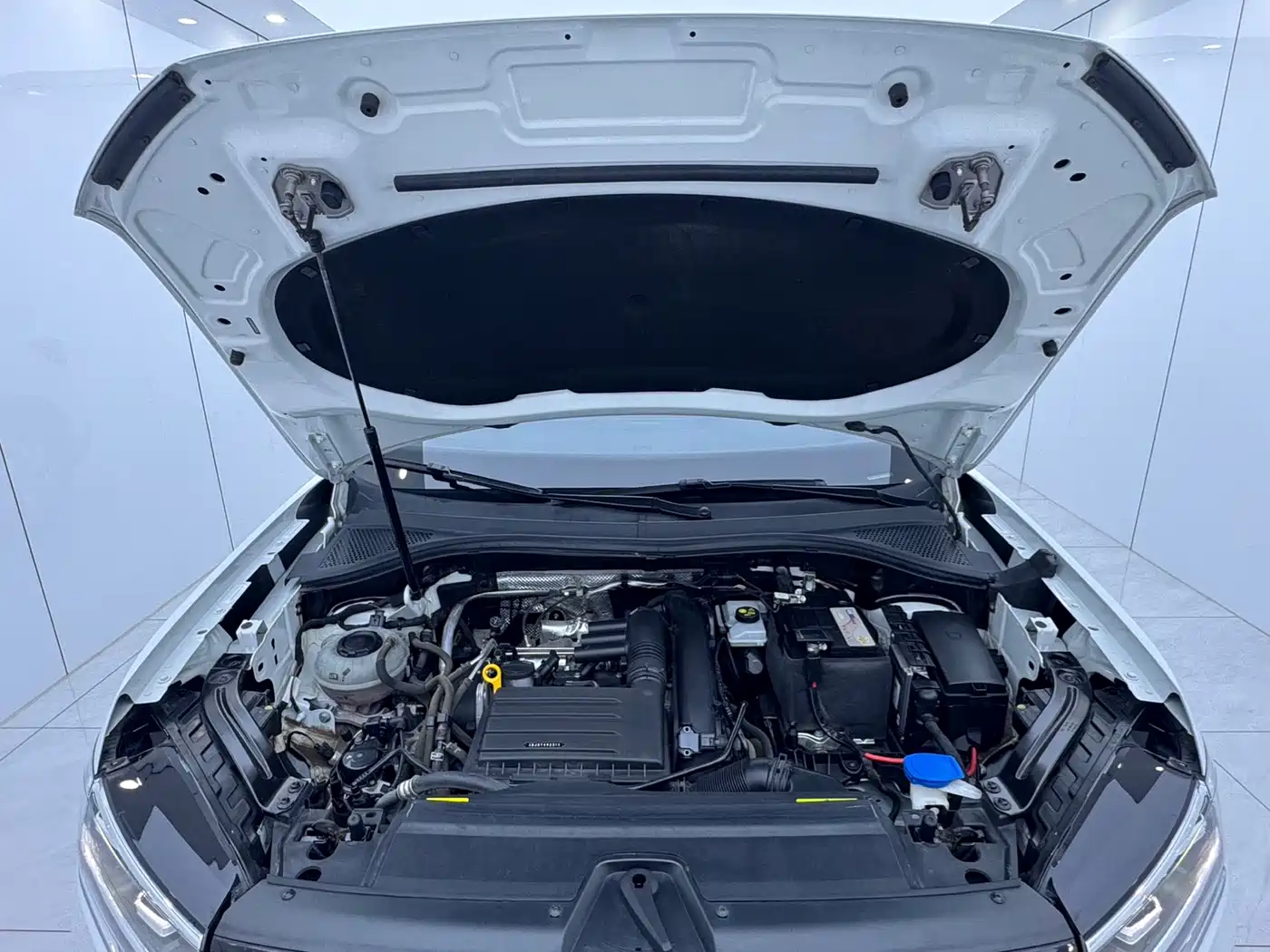Volkswagen Tayron 2022 280TSI 2WD Luxury Smart Connect Edition фото 18
