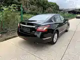 Photo 13 - Nissan Teana