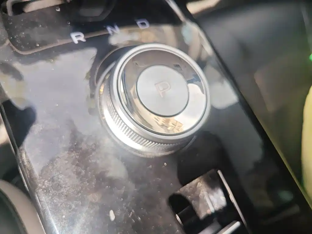 Photo 10 - Geely Geometry E Firefly