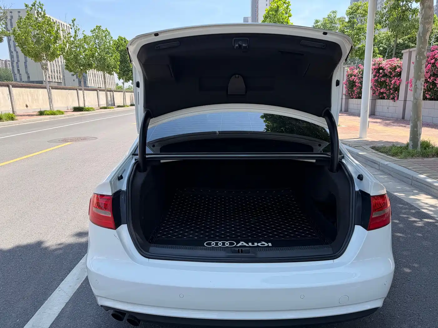 Audi A4L 2013 35 TFSI Automatic Standard фото 19