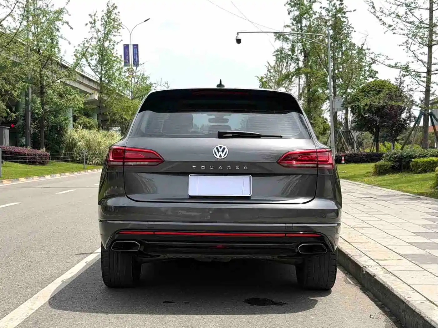 Volkswagen Touareg 2019 3.0TSI Sharp Edge Edition China V фото 9