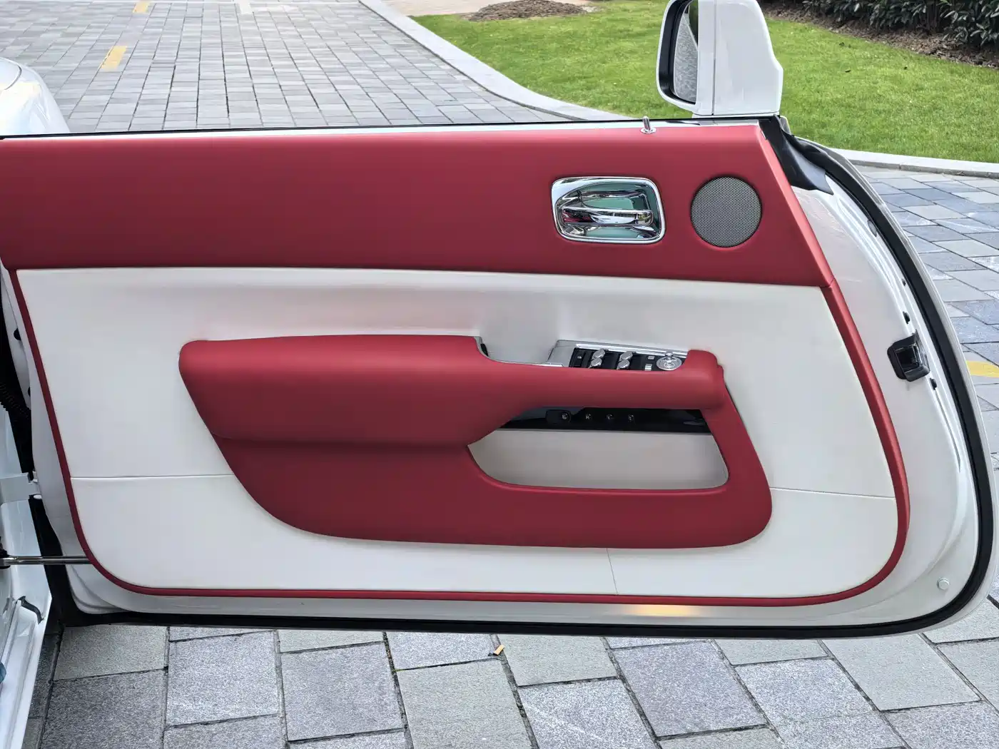Rolls-Royce Dawn 2021 2018 6.6T Standard