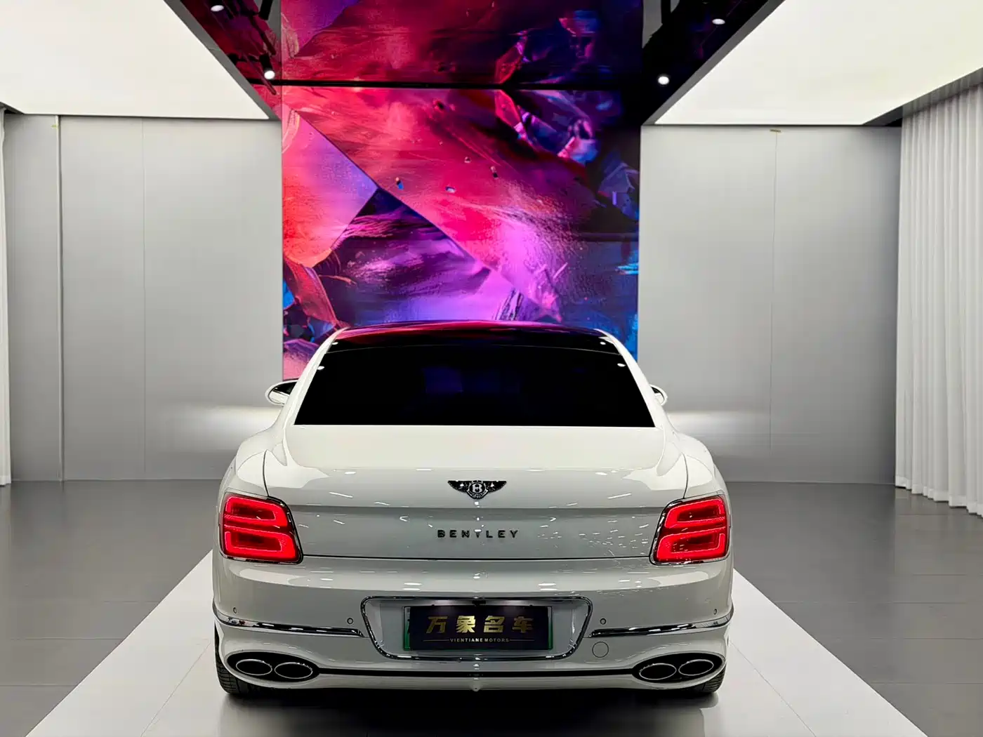 Bentley Flying Spur Plug-in Hybrid 2022 2.9T V6 Hybrid фото 17