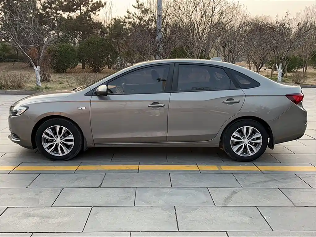 Buick Excelle 2018 18T Automatic Elite фото 24