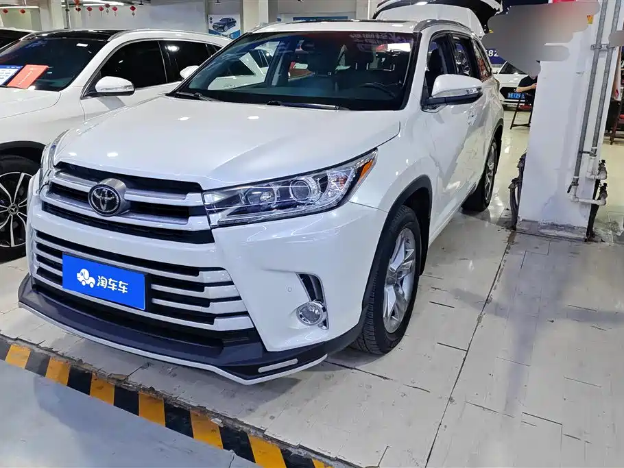 Toyota Highlander 2018 2.0T 4WD Luxury 7-seater (China V)