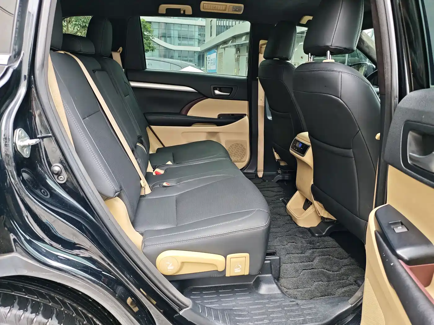 Toyota Highlander 2015 2.0T AWD Elite Edition 7-seater фото 14