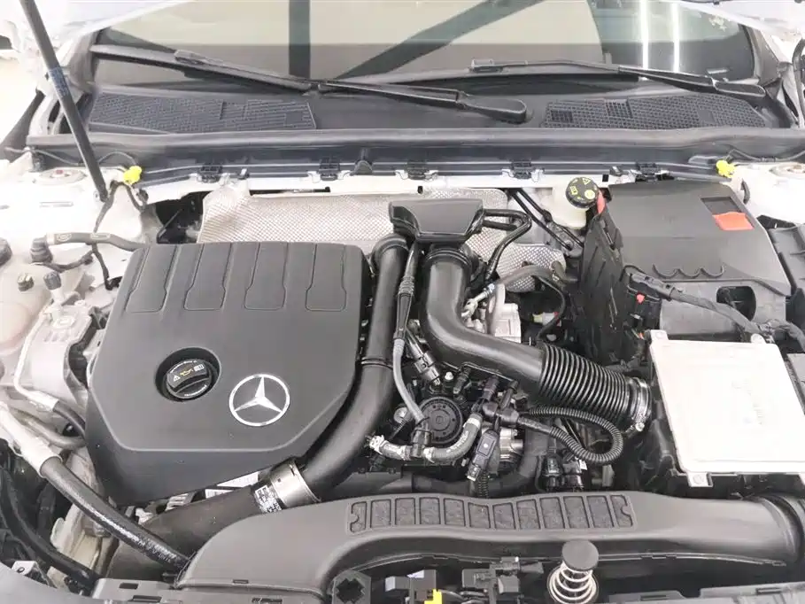 Mercedes-Benz A-Class 2022 A 200 L Sport Sedan Dynamic фото 19