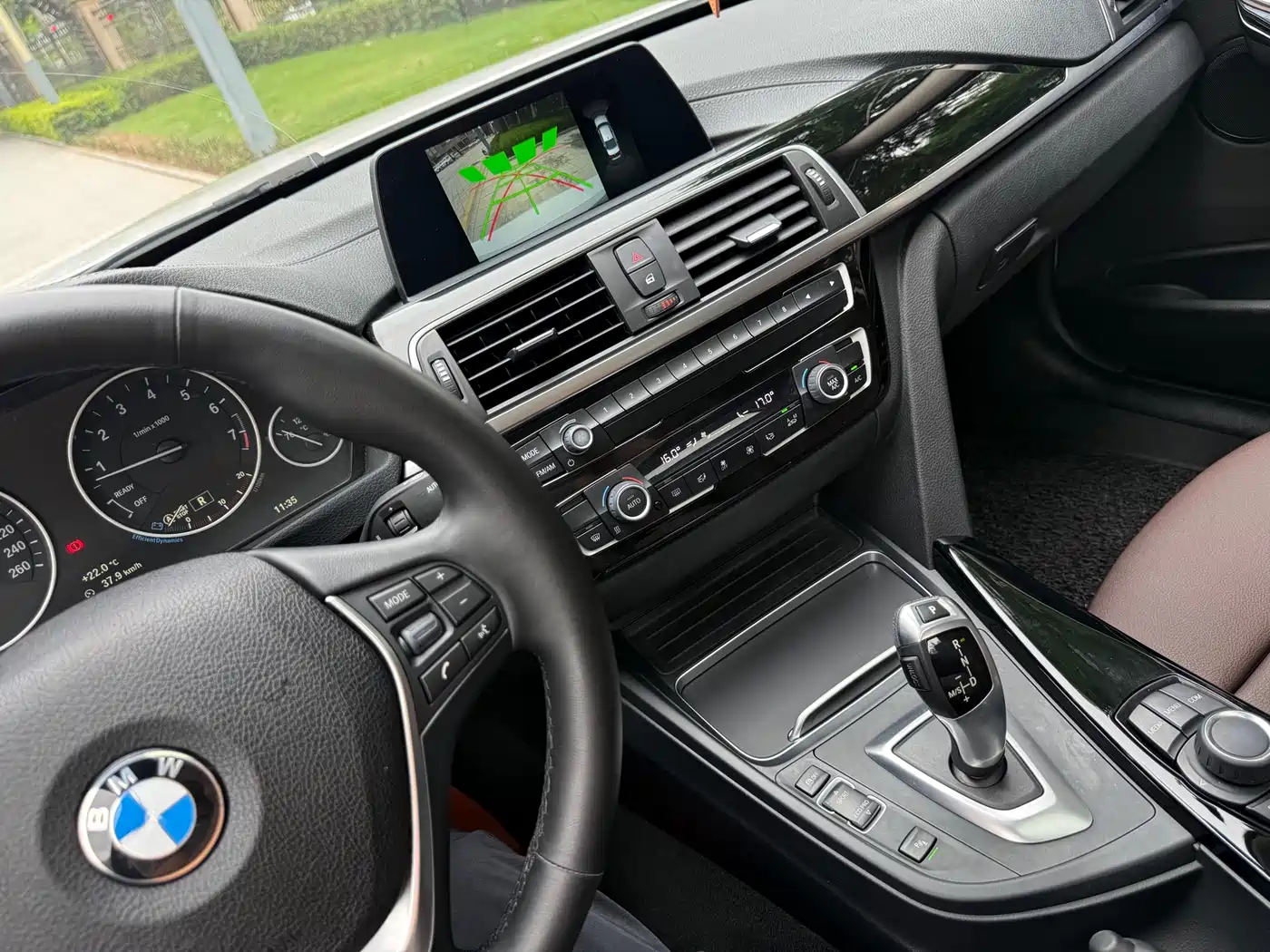 BMW 3 Series 2018 320Li Fashion Style фото 28