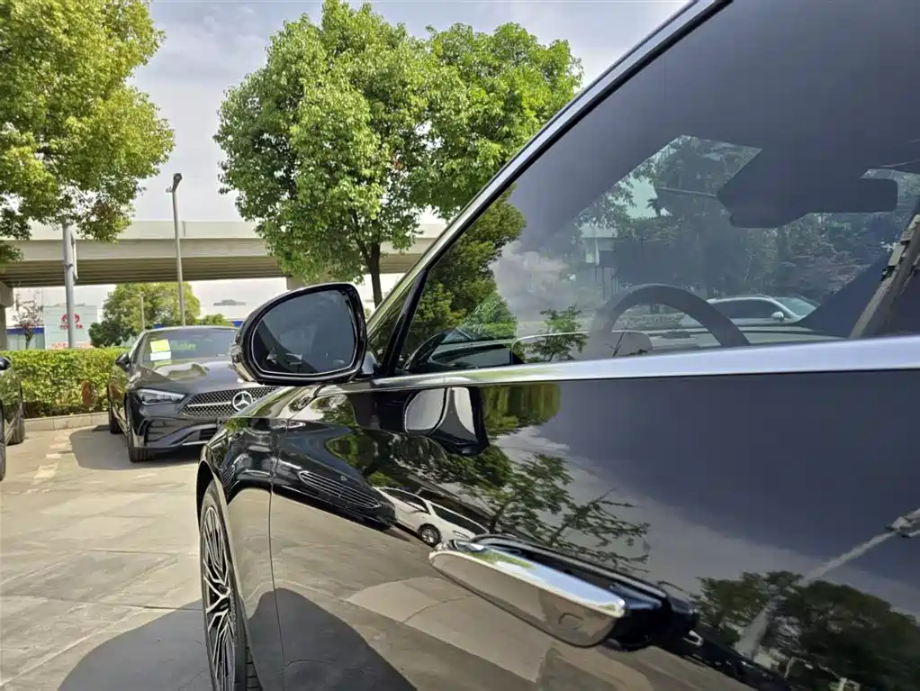 Mercedes-Benz E-Class 2024 Model E 300 L Luxury фото 11