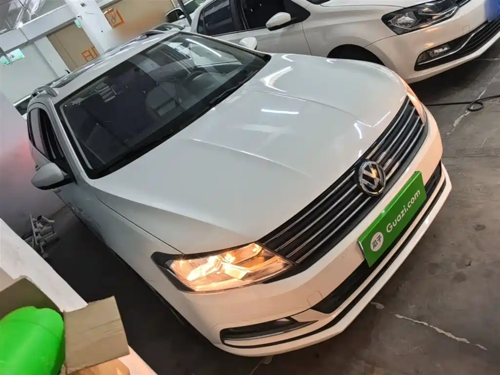 Volkswagen Lavida Tour 2017 230TSI DSG Comfort Edition фото 4