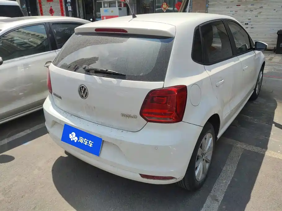 Volkswagen Polo 2014 1.4L Automatic Comfort Edition фото 3