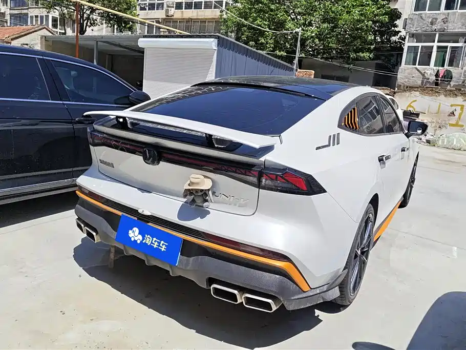 CHANGAN UNI-V