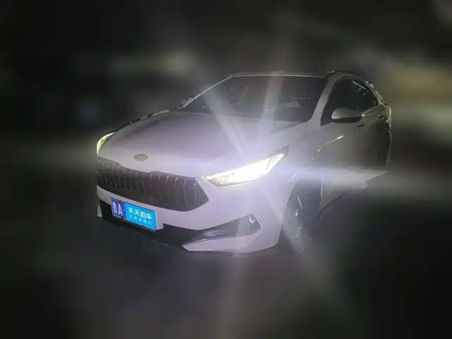Kia K3 2019 1.5L CVT Smart Connect Edition — фото 1