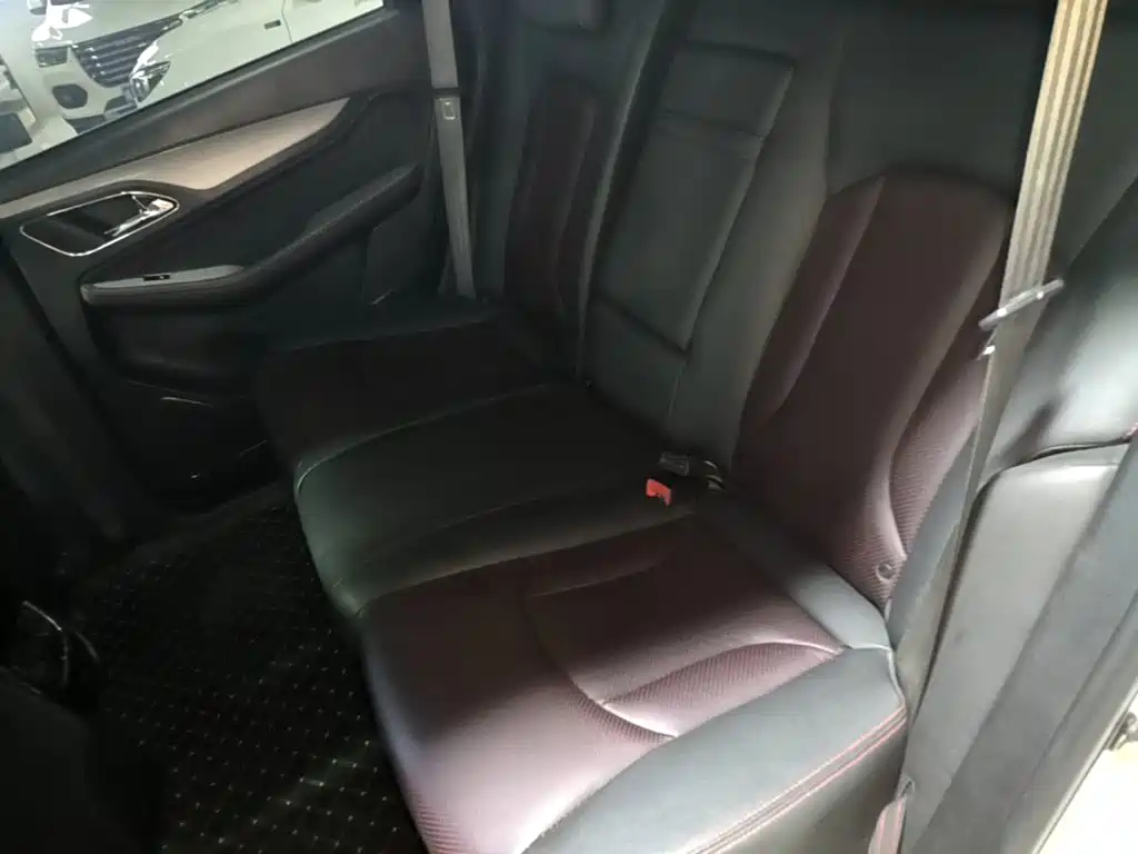 Baojun 560 2017 2016 1.8L iAMT Luxury