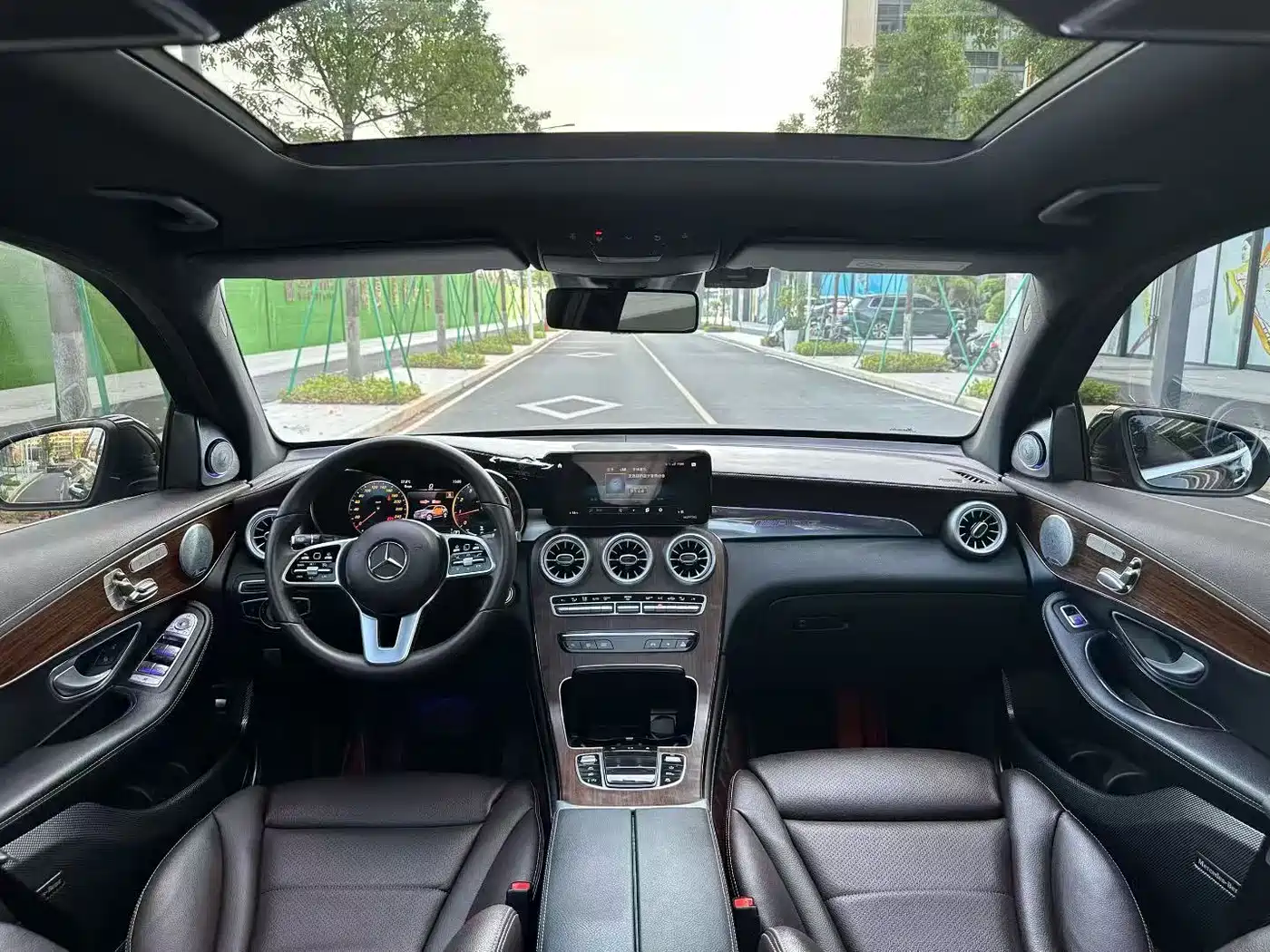 Mercedes-Benz GLC 2021 GLC 300 L 4MATIC Sporty фото 6