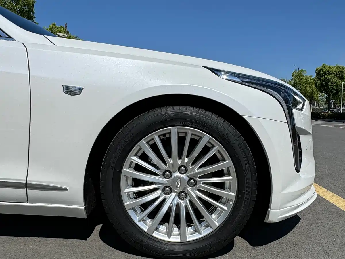 Cadillac CT6 2019 28T Fashion Model фото 10