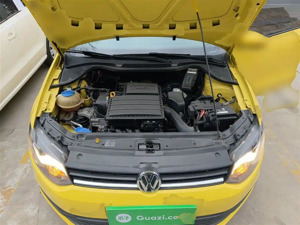 Volkswagen Polo 2016 1.4L Automatic Trend фото 20